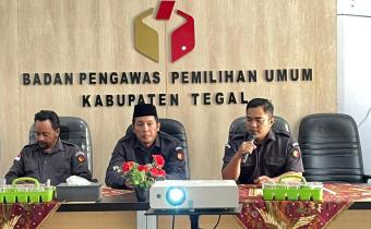 Bawaslu Kabupaten Tegal Gelar Rapat Internal Bahas Penambahan Peserta P2P dan Evaluasi Program Akhir Tahun