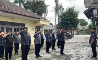 Akh Ulwi Tekankan Kesiapan Akhir Tahun Dalam Apel Pagi