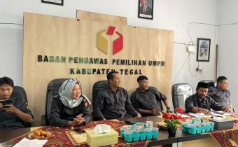 Arahan Kepala Sekretariat Bawaslu Kabupaten Tegal Dalam Penyusunan Rencana Kerja Tahun 2026