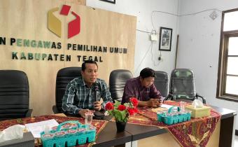Rapat Kajian Hukum Pembahasan Pengawasan Tahapan Pendaftaran, Verifikasi, Dan Penetapan Partai Politik Peserta Pemilu Anggota DPR Dan DPRD
