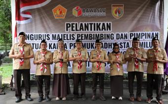 Perkuat Pengawasan Partisipatif, Bawaslu Kabupaten Tegal Hadiri Pengukuhan Majelis Pembimbing dan Pimpinan Saka Adhyasta Pemilu Jawa Tengah