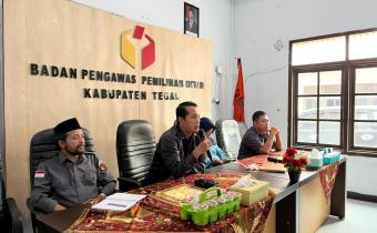 Jaga Marwah Lembaga, Ketua Bawaslu Kabupaten Tegal Soroti Kode Etik dan Tata Tertib Pegawai
