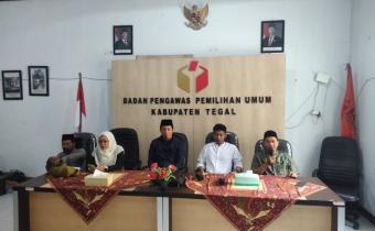 Semarak Puncak Ngabuburit Pengawasan, Achmad Marzuki Ajak Perkuat Komitmen Jaga Demokrasi