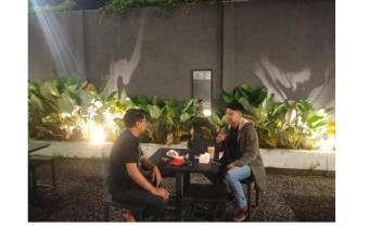 Melalui Diskusi Santai, Bawaslu Kabupaten Tegal Dorong Kemandirian Organisasi Kepemudaan dan Penguatan Pendidikan Kader