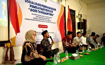 Soswatif Goes to Pesantren, Bawaslu Kabupaten  Tegal Cetak Pengawas Muda dari Kalangan Santri