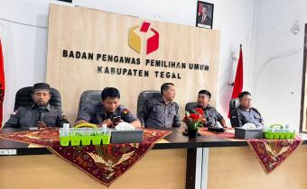 Perkuat Kesadaran Demokrasi, Bawaslu Kabupaten Tegal Gelar Rapat Pleno P2P