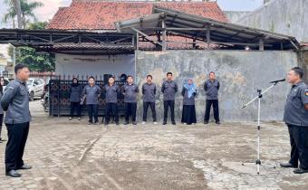 Melalui Apel Pagi, Bawaslu Kabupaten Tegal Perkuat Semangat Kontribusi dan Kebersamaan