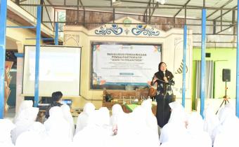 Bawaslu Kabupaten Tegal Dorong Peran Santriwati dalam Pengawasan Pemilu Partisipatif