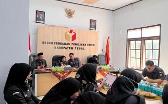 Bawaslu Kabupaten Tegal Gelar Rapat Internal, Bahas Penyesuaian Jam Kerja hingga Agenda Sosialisasi Kepemiluan