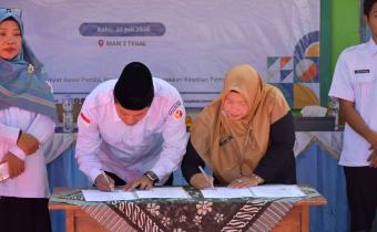 Bawaslu Kabupaten Tegal dan MAN 2 Tegal Tandatangani MoU dan PKS Perkuat Pendidikan Pengawasan Partisipatif