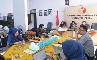 Bawaslu Kabupaten Tegal Perkuat Strategi Pengawasan Tahapan Pemungutan dan Penghitungan Suara Melalui Diskusi Hukum