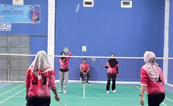 Semarak HUT ke-81 RI, Bawaslu Kabupaten Tegal Gelar Turnamen Badminton
