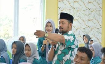 Bawaslu Kabupaten Tegal Latih Pemilih Pemula SMK Muhammadiyah Slawi Tangkal Hoaks Lewat Gim Interaktif