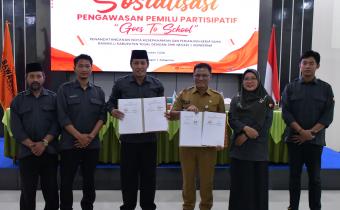 Tak Sekadar Sosialisasi Pemilu! Bawaslu Kabupaten Tegal dan SMK Negeri 1 Adiwerna Resmi Jalin Kerja Sama Pendidikan Demokrasi